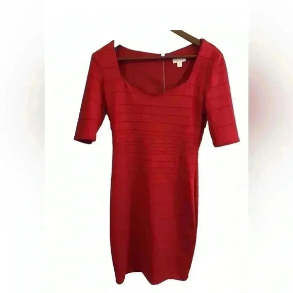Bisou Bisou Ladoes Red Bodycon S/S Dress  Size 8 - Picture 1 of 4